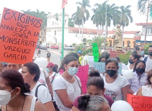 Familiares de una víctima de feminicidio y otra joven desaparecida, en Chiapas, exigen justicia