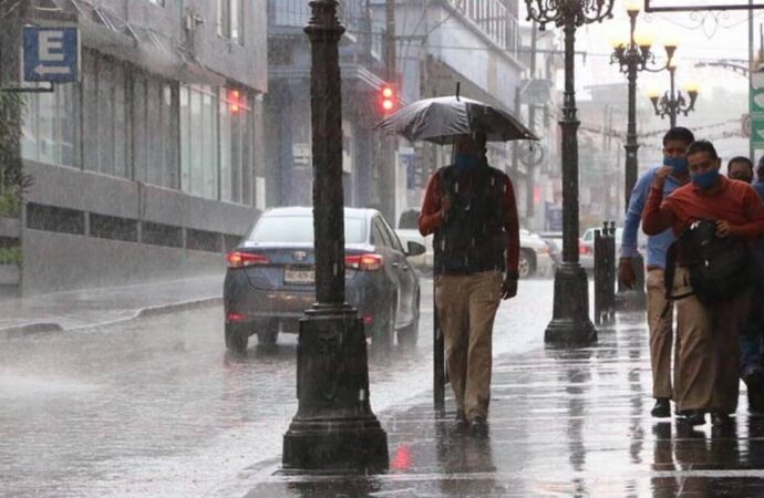 En Veracruz más de 20 familias con afectaciones en sus viviendas gracias a las lluvias