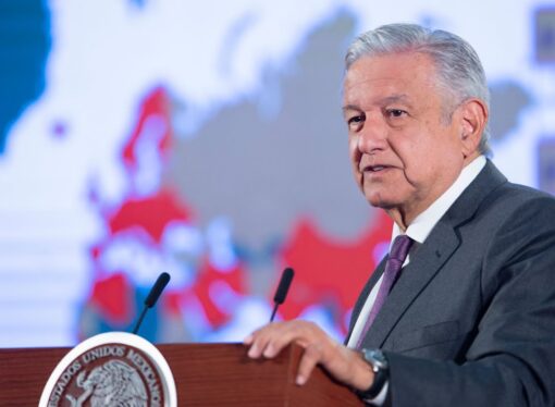 AMLO promete continuar con política de no endeudamiento intentando prevenir futura crisis económica de 2025