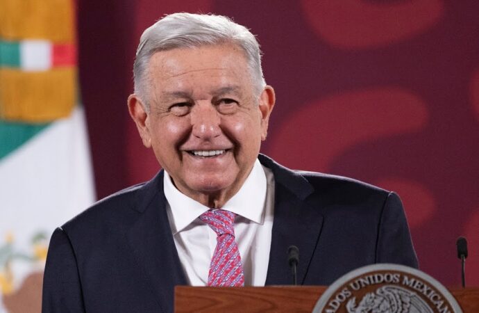 AMLO Rechaza ayuda ara combatir el narcotráfico.