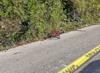 Un vehículo a gran velocidad terminó por arrollar a un grupo de deportistas