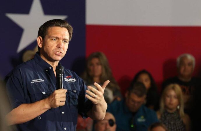 Ron DeSantis, gobernador de Florida, propuso este lunes enviar a la Guardia Costera y a la Marina de Estados Unidos a los puertos mexicanos.