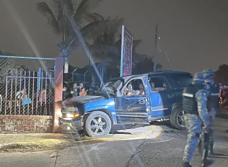 Comandante Sierra es ejecutado cuando salía de una fiesta en su camioneta en la carretera.