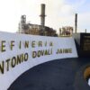 Dos jóvenes que trabajaban en la refinería ubicada en el puerto de Salina Cruz, fueron asesinados a balazos.