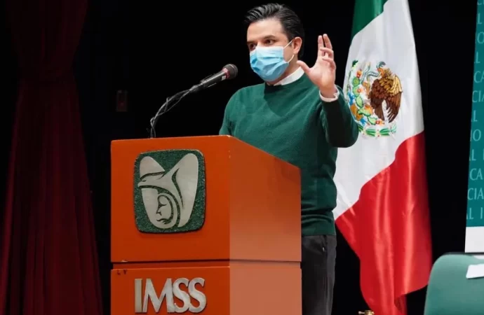 Director general del IMSS, afirmó que «no ha existido ninguna disminución en el presupuesto de mantenimiento» de elevadores