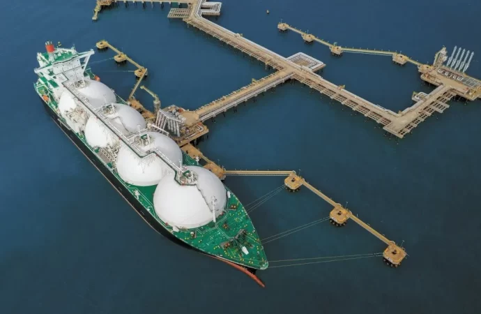 En 2025 arrancará la exportación de gas natural licuado (GNL) desde México hacia Europa