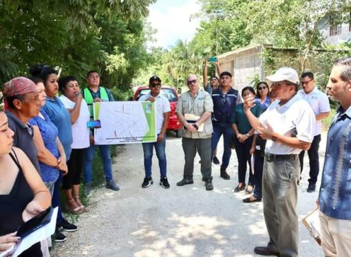 SE FORMAN COMITÉS DE CONTRALORÍA SOCIAL PARA VERIFICAR OBRAS DE PAVIMENTACIÓN EN LEONA VICARIO