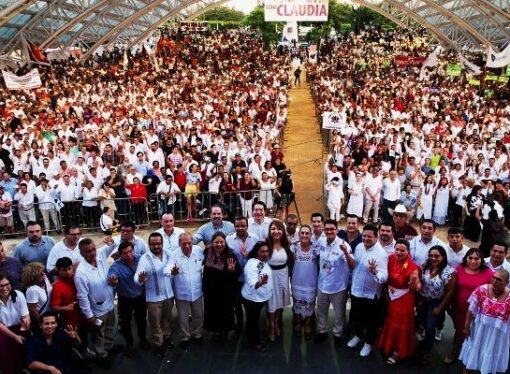 Claudia Sheinbaum firma un acuerdo de unidad en Campeche