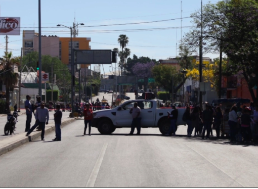 Profesores de la CNTE bloquean calles y carreteras de Oaxaca